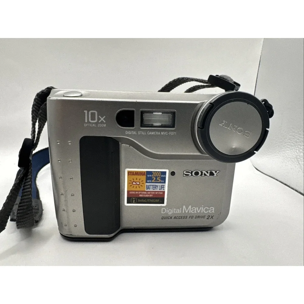 Sony‎ Mavica MVC-FD71 0.4MP Digital Camera (UNTESTED) no battery